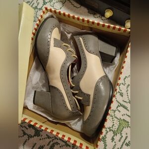 B.A.I.T. But Another Inocent Tale Oxford Shoes  Size 11